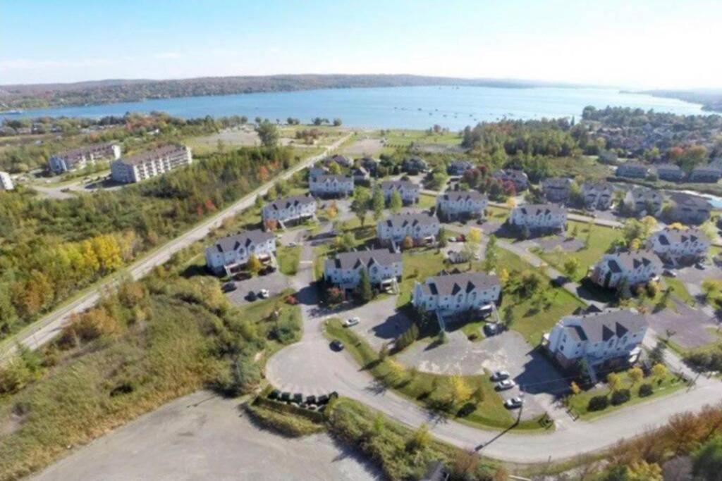 Le Paréo Club Azur Plage Memphrémagog Esterno foto