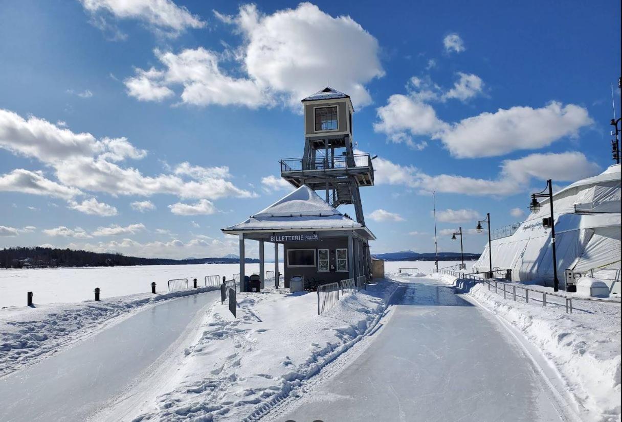 Le Paréo Club Azur Plage Memphrémagog Esterno foto